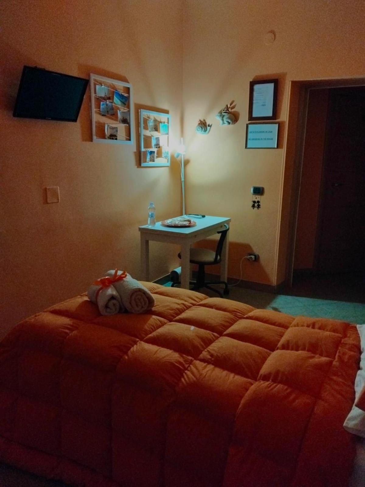 B&B Le Camerette Di Edda Cassino Eksteriør billede